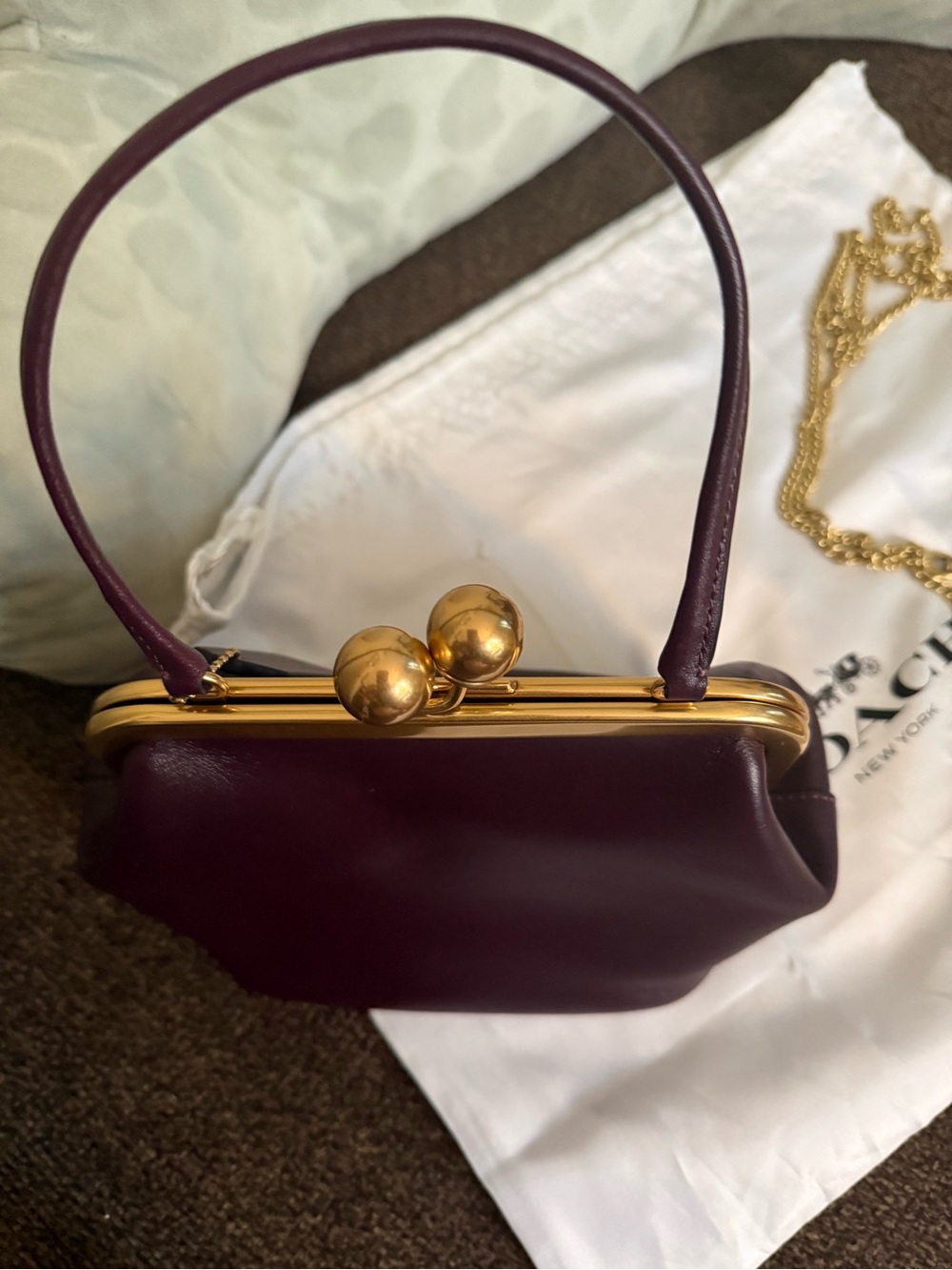 Coach Kisslock 16 Small Leather Frame Bag in Port..EUC! - Picture 4 of 8